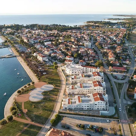 Garden Palace B228 Umag
