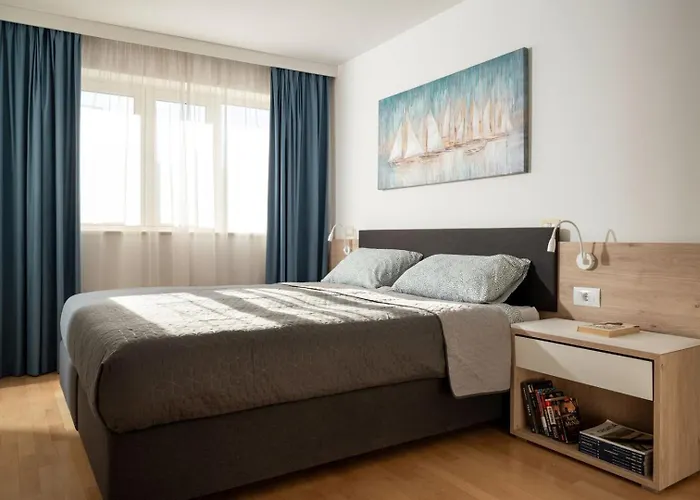 Garden Palace B228 Umag