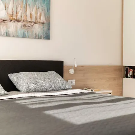 Garden Palace B228 아파트 *